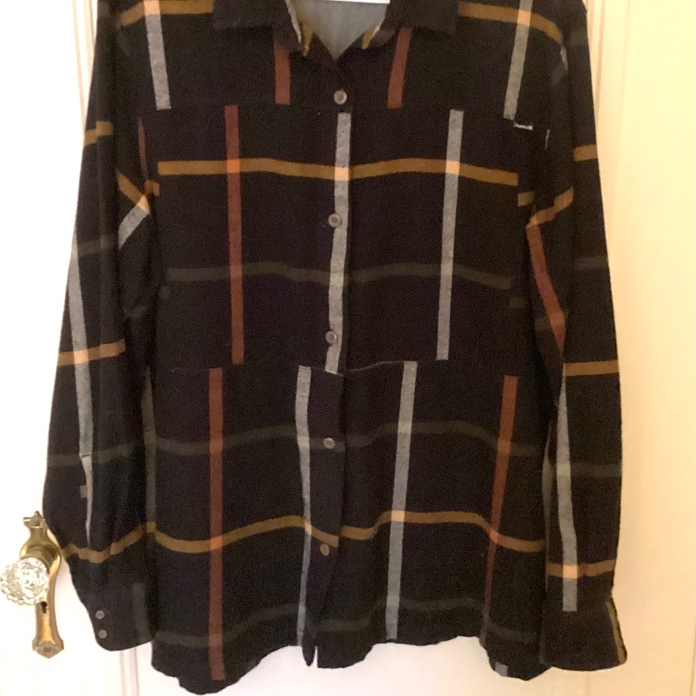 Hurley shirt/shacket - perfect for campfires!